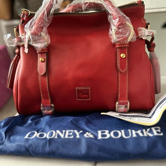 NWT Dooney and Bourke Red Florentine Satchel - Picture 2 of 15